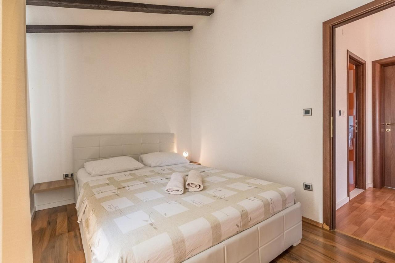 Apartments Tonci Og Okrug Gornji Zewnętrze zdjęcie