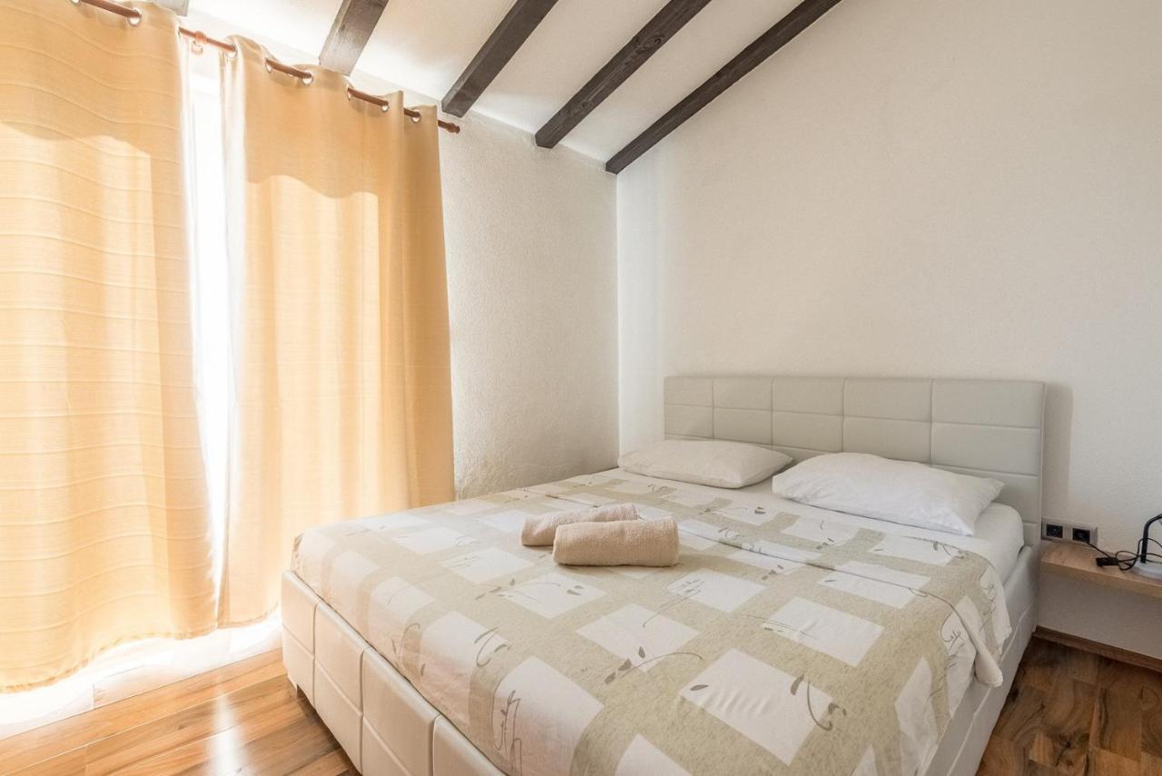 Apartments Tonci Og Okrug Gornji Zewnętrze zdjęcie