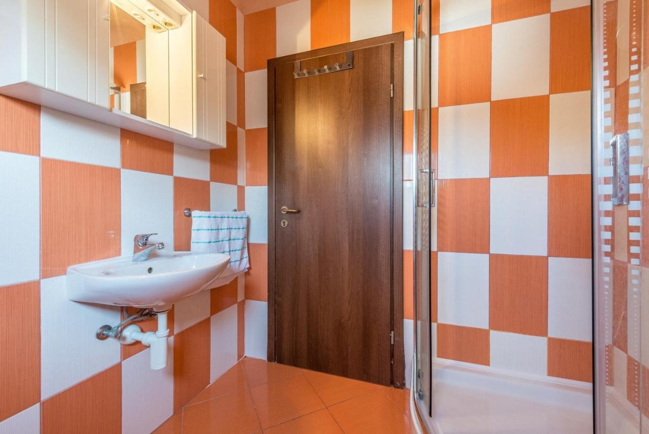 Apartments Tonci Og Okrug Gornji Zewnętrze zdjęcie